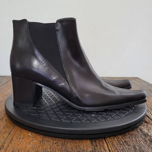 Gama Square Toe Ankle Leather Booties